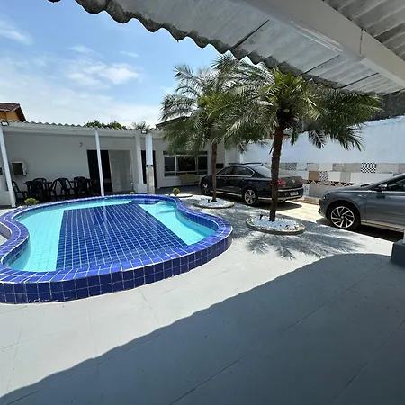 Casa Temporada 02 Dormitorios Com Ar Condicionado E Piscina Guaruja Exterior photo