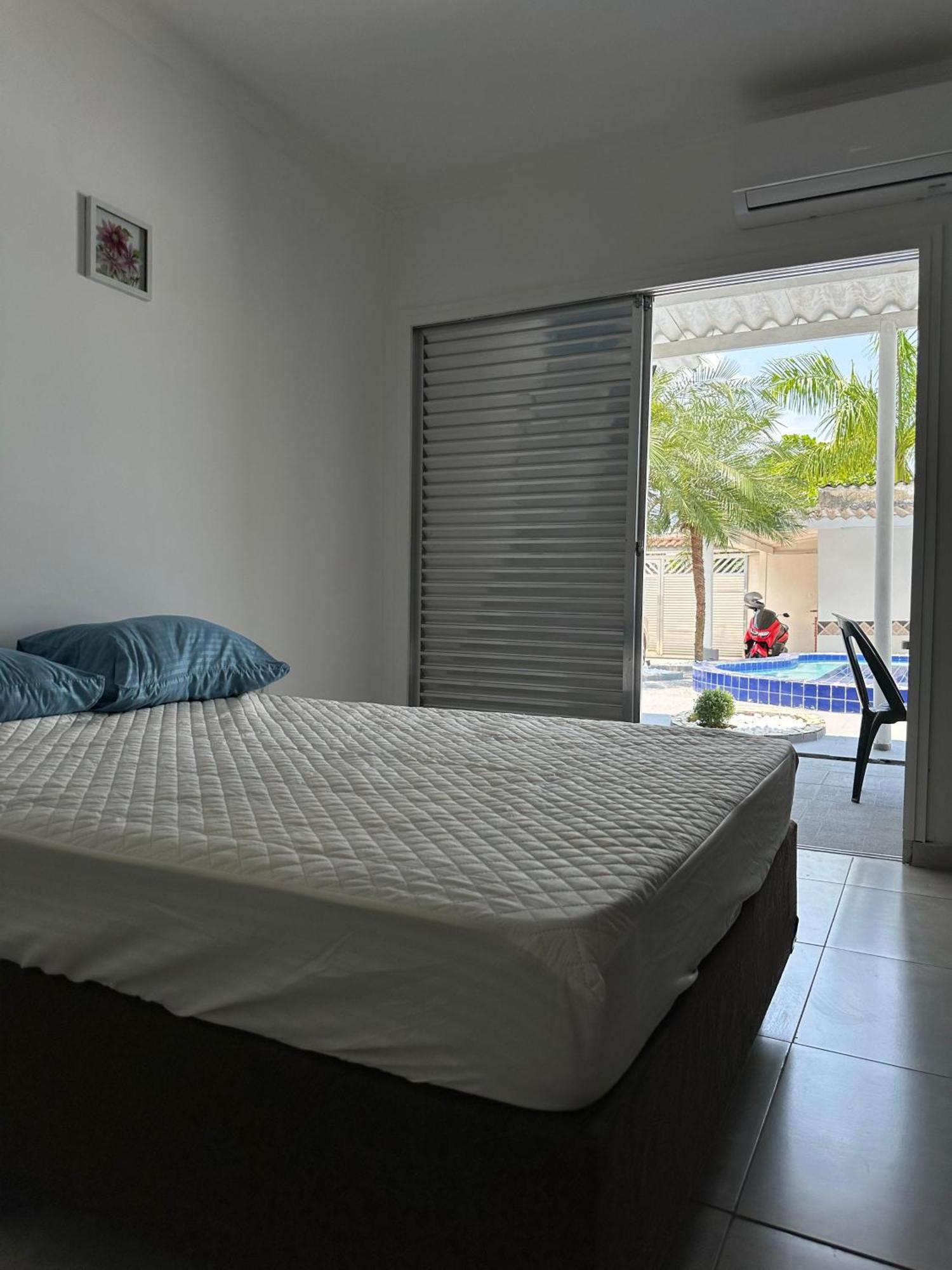 Casa Temporada 02 Com Ar Condicionado E Piscina